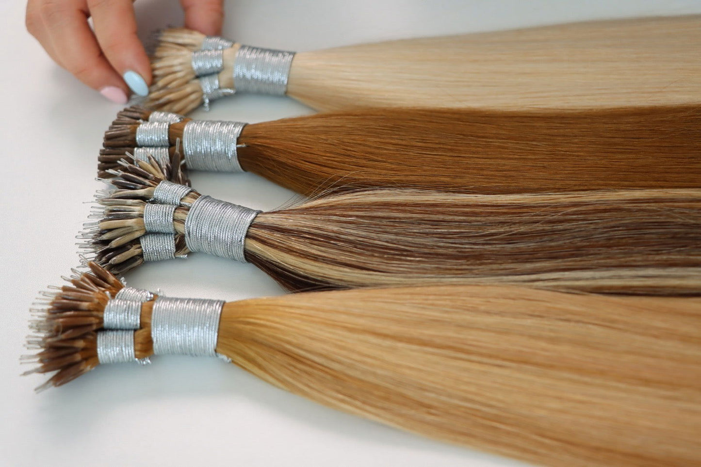 #luxhair #luxhaircollective #hairextensions #tapeextensions