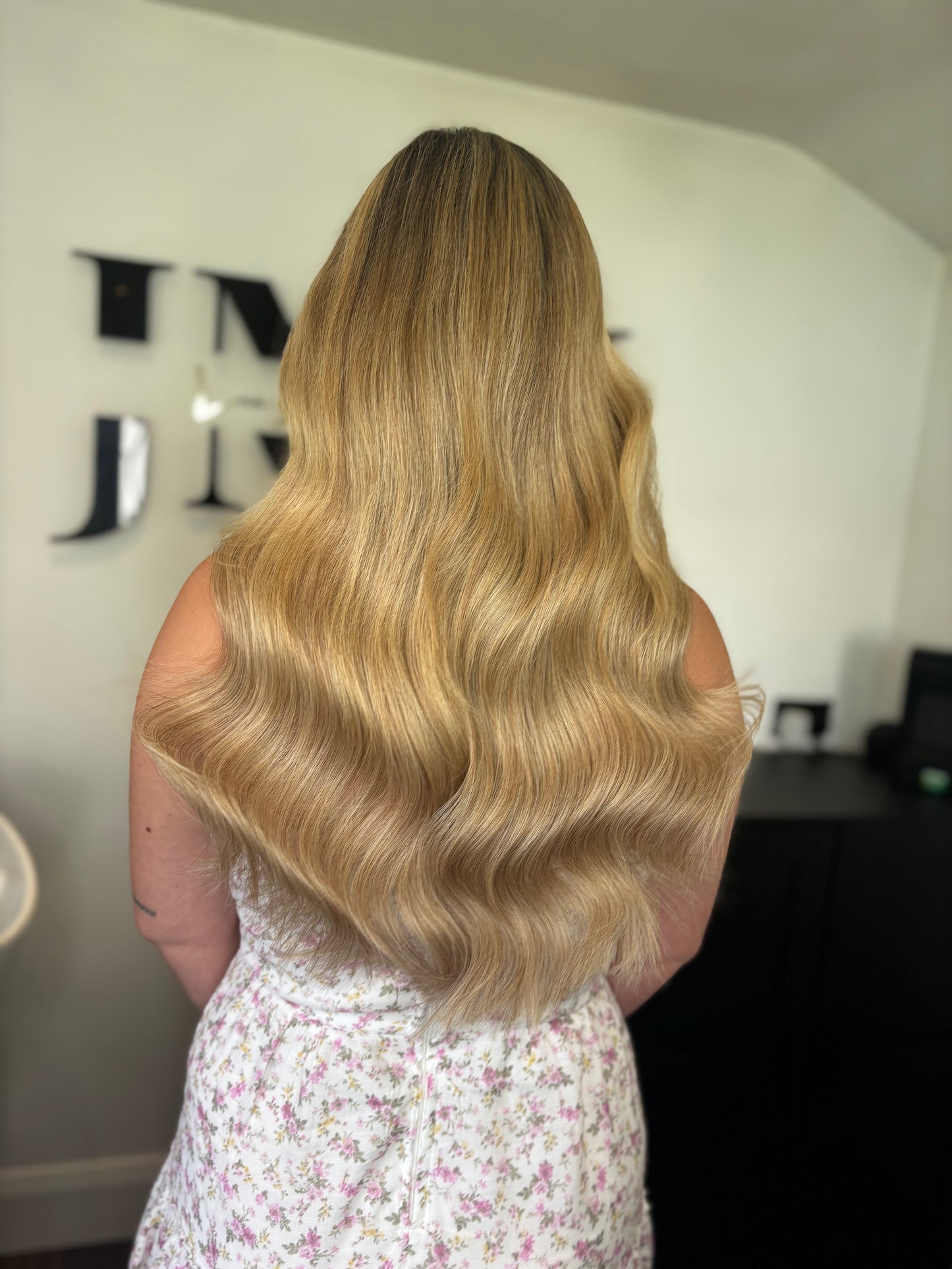LUX COLLECTIVE SECRET WEFT 50g 22INCH